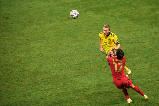 Ludwig Augustinsson of Sweden and Goncalo Guedes of Portugal
