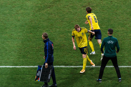 Dejan Kulusevski and Albin Ekdal of Sweden