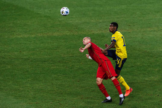Pepe of Portugal and Alexander Isak of Sweden