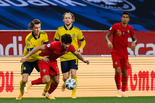Kristoffer Olsson of Sweden and Goncalo Guedes of Portugal
