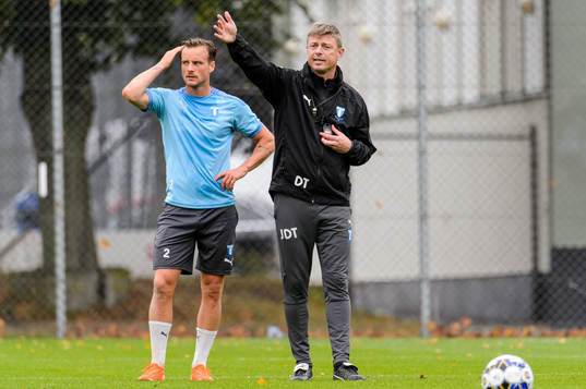 Eric Larsson och tränare Jon Dahl Tomasson