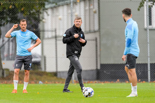 Eric Larsson och tränare Jon Dahl Tomasson