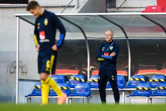 Head coach Roland Nilsson of Sweden