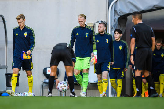 Svante Ingelsson, goalkeeper Pontus Dahlberg and Thomas