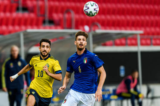 Daleho Irandust of Sweden and Matteo Gabbia of Italy