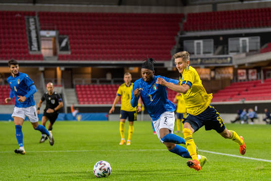 Leo Bengtsson of Sweden and Claud Adjapong of Italy