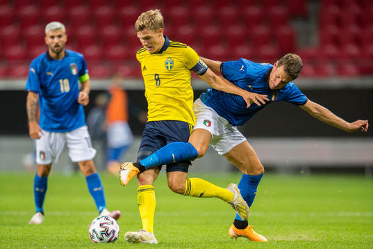 Svante Ingelsson of Sweden and Andrea Pinamonti of Italy