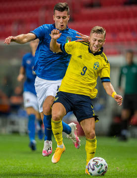 Nicolo Casale of Italy and Jesper Karlsson of Sweden