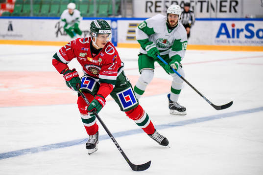 Frölundas Robin Alvarez och Rögles Dennis Everberg