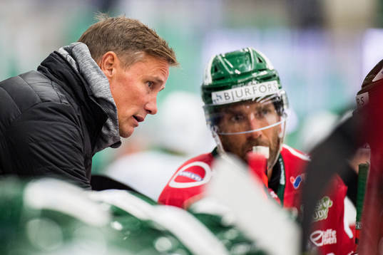 Frölundas tränare Roger Rönnberg och Joel Lundqvist
