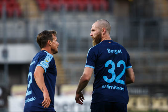 Malmö FFs Eric Larsson och Jo Inge Berget jublar