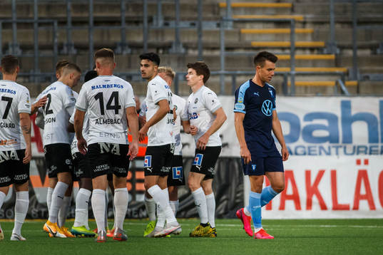 Malmö FFs Jonas Knudsen deppar