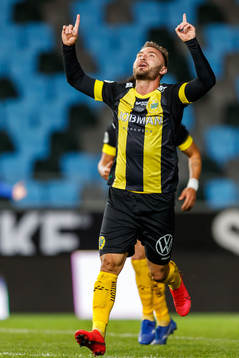 Hammarbys Muamer Tankovic jublar