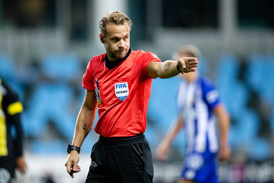 Domare Kristoffer Karlsson