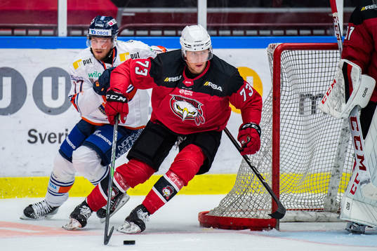 Malmö Redhawks Adam Ollas Mattsson och Växjös Emil