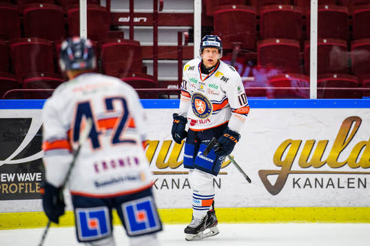 Växjös Richard Gynge jublar
