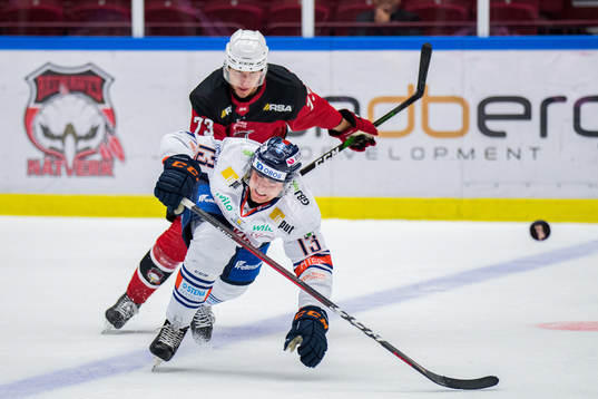 Växjös Jack Drury och Malmö Redhawks Adam Ollas Mattsson