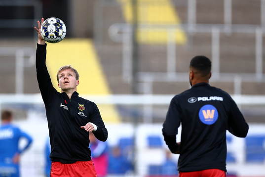 Östersunds Eirik Haugan värmer upp
