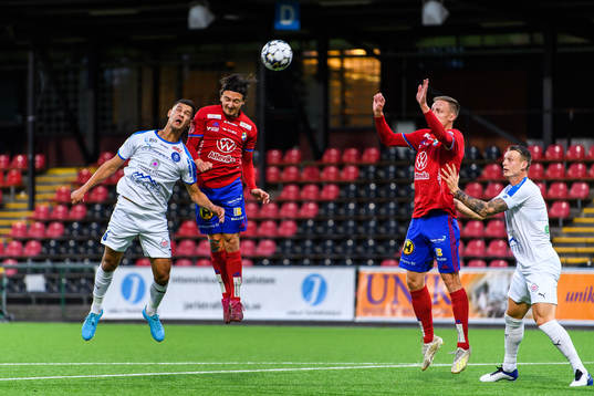 Akropolis Mauricio Albornoz  och Östers Mattias Pavic