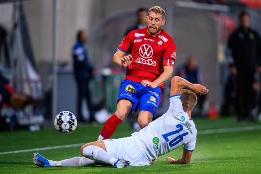 Östers Stefan Karlsson och Akropolis Martin Falkeborn