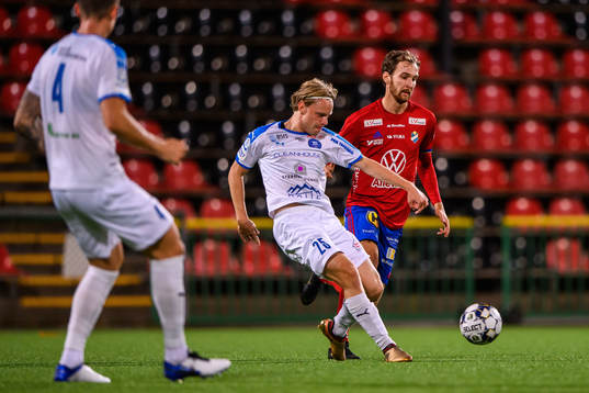 Akropolis Oscar Pettersson och Östers Alexander Henningsson