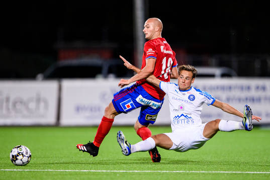 Östers Jonathan Drott och Akropolis Cesar Weilid