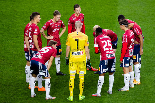 Örgryte samlade innan fotbollsmatchen i Superettan  mellan