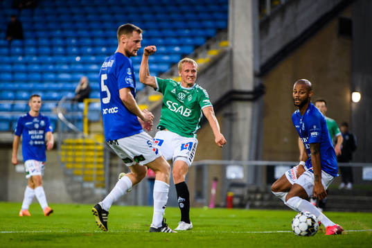 Brages André Kamp mot Trelleborgs Anton Tideman och Salif