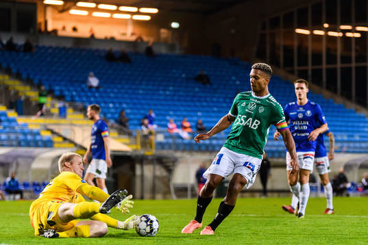 Trelleborgs målvakt Hampus Nilsson och Brages Seth Kanteh