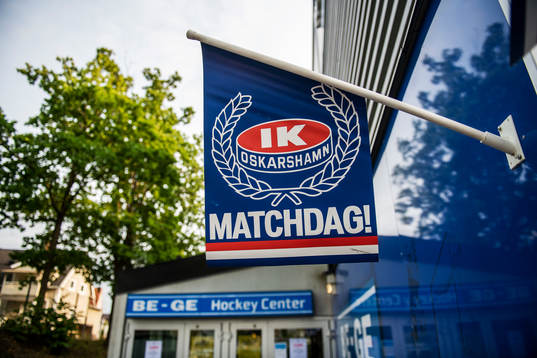 En vimpel som förkunnar att det är matchdag