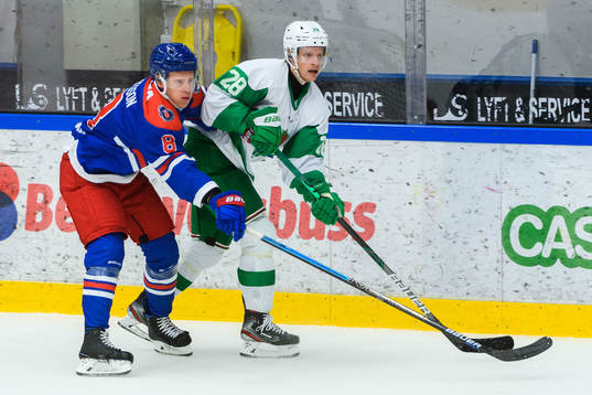 Oskarshamns Fredrik Olofsson och Rögles Anton Bengtsson