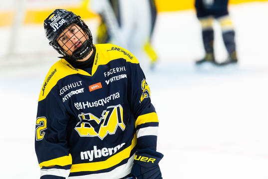 s Kennedy Marchment deppar