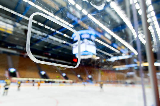 Fotohålet i plexiglaset i Husqvarna Garden
