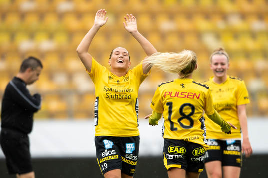 Elfsborgs Johanna Kalinski Köhlqust jublar
