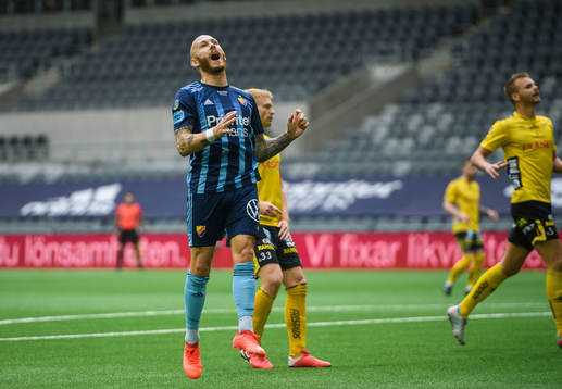 Djurgårdens Magnus Eriksson reagerar