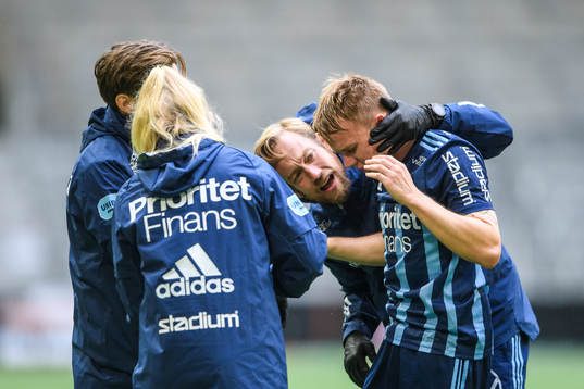 Djurgårdens Elliot Käck kollas till