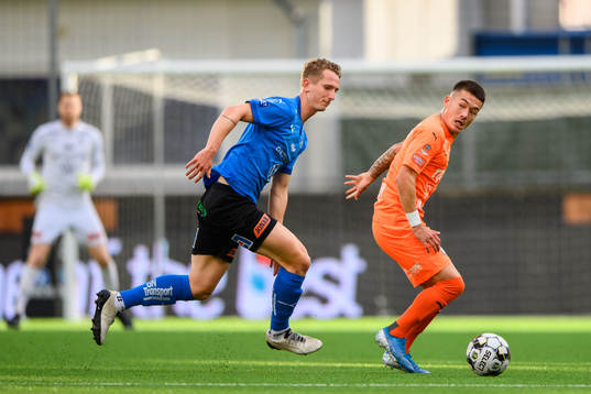 Halmstads Andreas Bengtsson och AFC Eskilstunas Adam Larsson