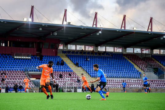 AFC Eskilstunas Abdel Rhamane Khalil Diarra och Halmstads