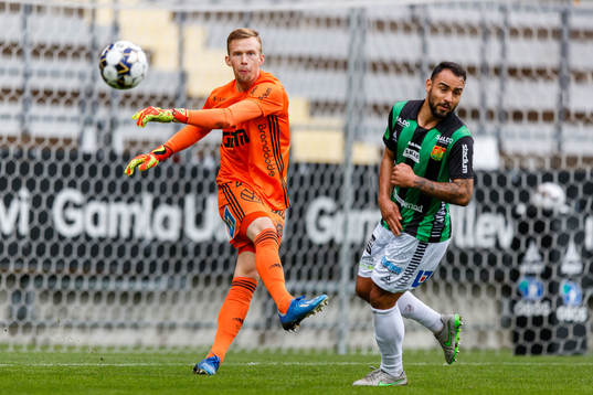 Sundsvalls målvakt Andreas Andersson och GAIS Richard
