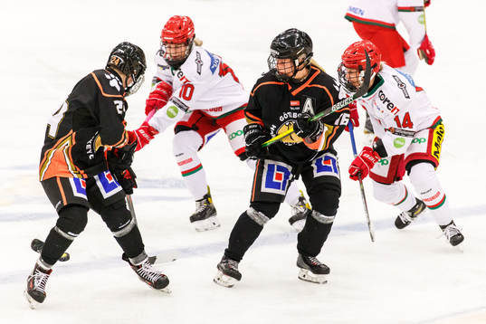 Göteborgs Wiktoria Sikorskap och Jennifer Carlsson mot