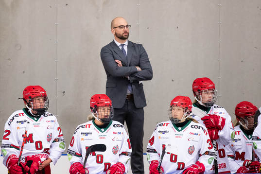 Modos tränare Björn Edlund