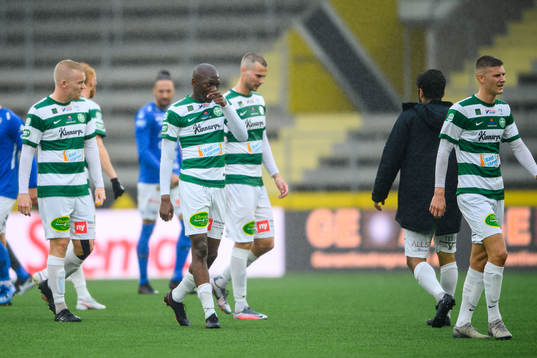Västerås Moonga Simba deppar med lagkamrater