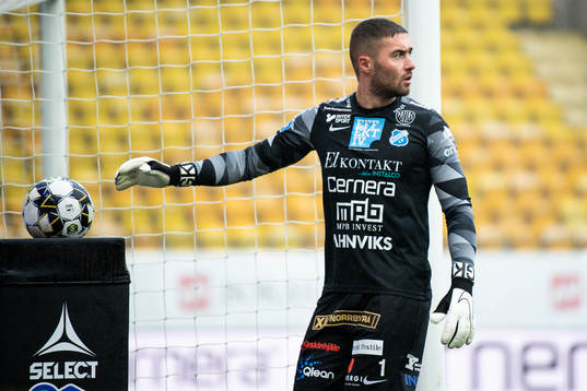 Norrbys målvakt Mergim Krasniqi