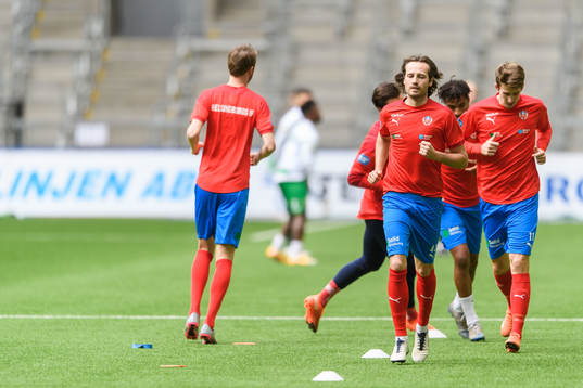 Helsingborgs Mix Diskerud värmer upp