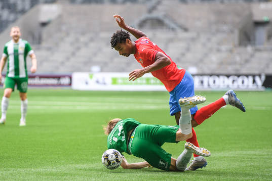 Helsingborgs Joseph Ceesay och Hammarbys Tim Söderström