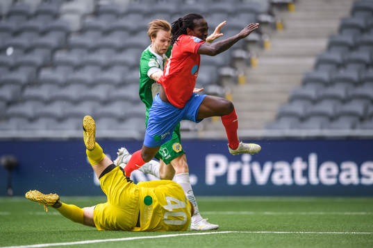 Helsingborgs Ian Pettersson och Kebba Ceesay