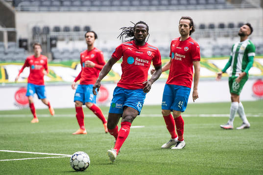 Helsingborgs Kebba Ceesay och Mix Diskerud