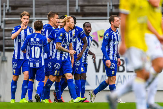 IFK Göteborgs spelare jublar