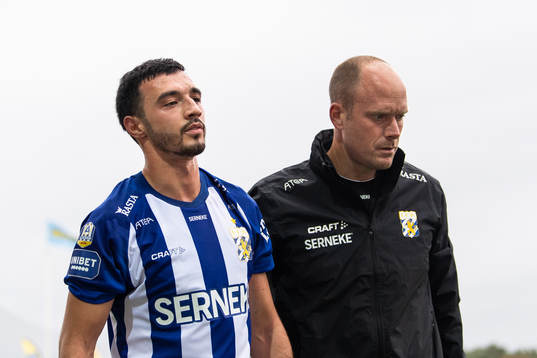 IFK Göteborgs Giorgi Kharaishvili tvingas byta med skada