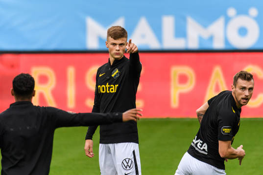 s Erik Ring och Filip Rogic